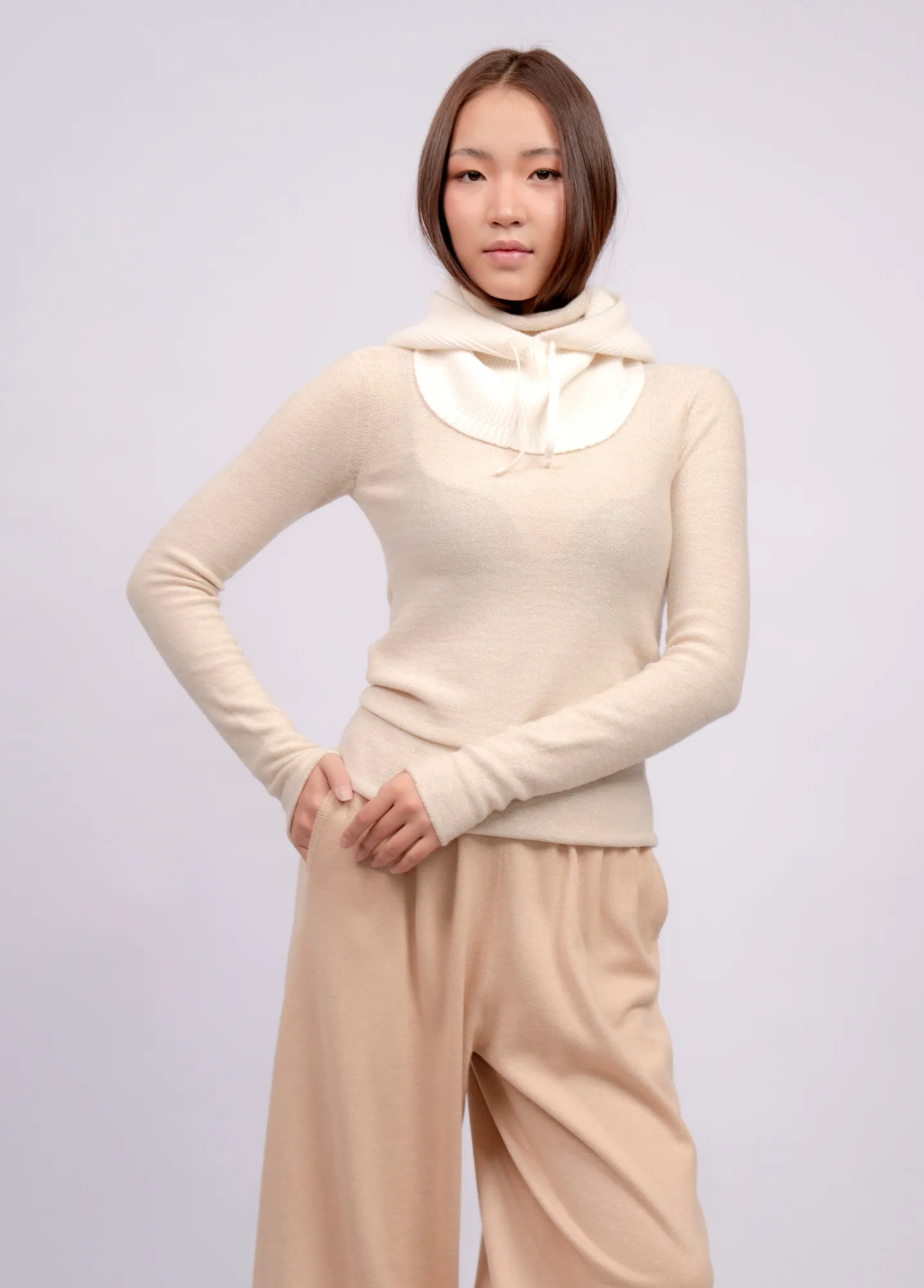 Aera sweater