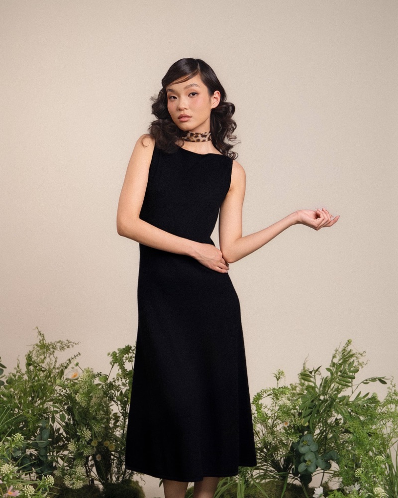 Ханцуйгүй dress