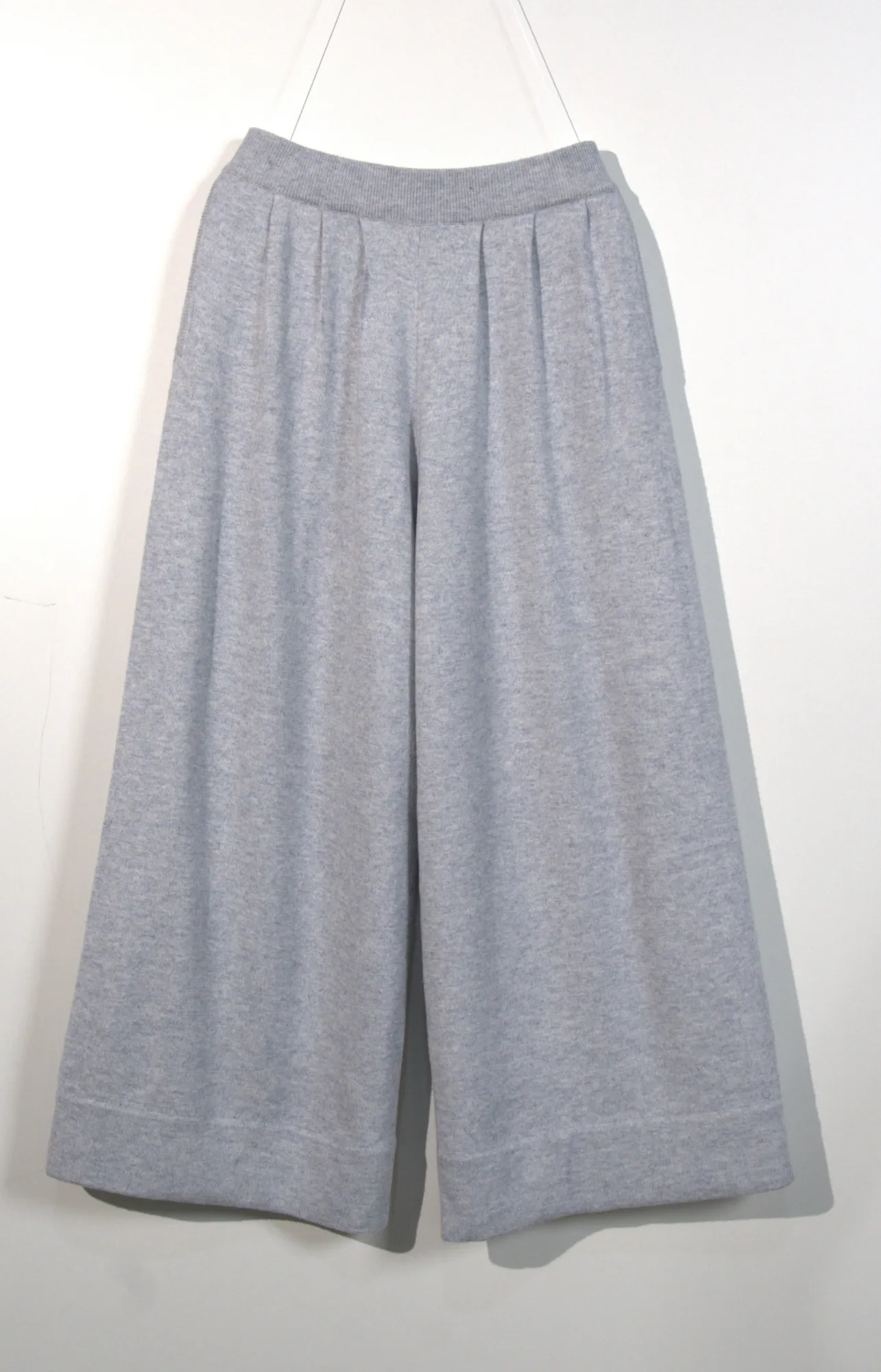 Wide pants knitted