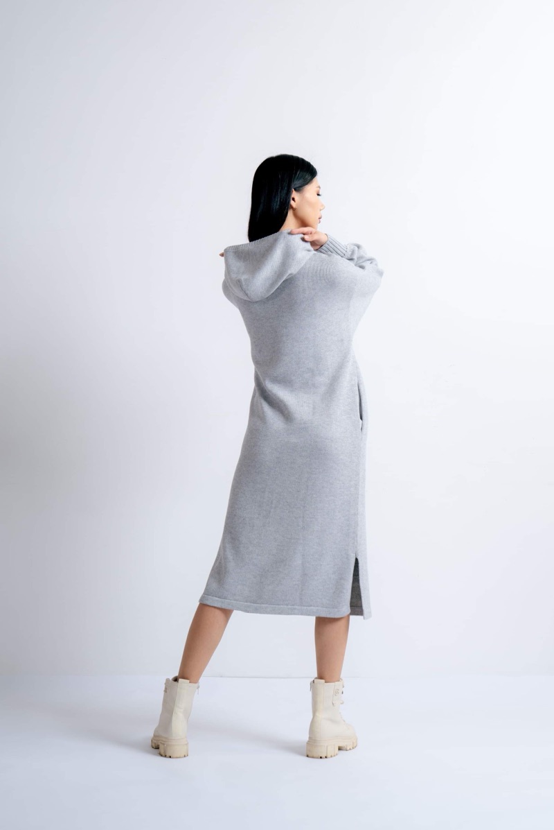 Knitted long hoodie
