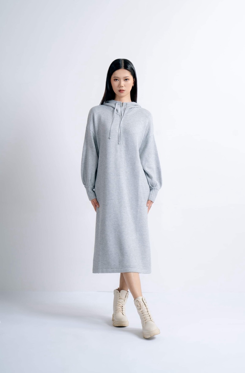 Knitted long hoodie