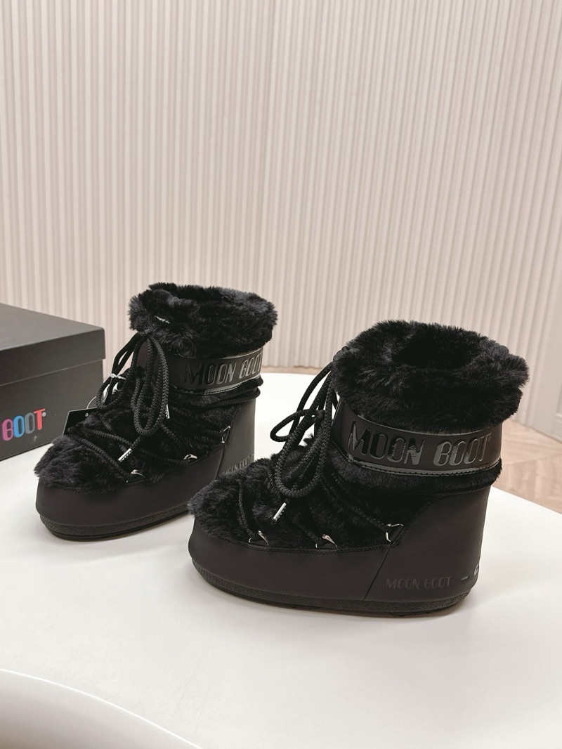 Moon Boot Low “Fur Black”