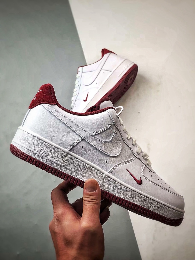 Air Force 1 ‘07 White & Burgundy