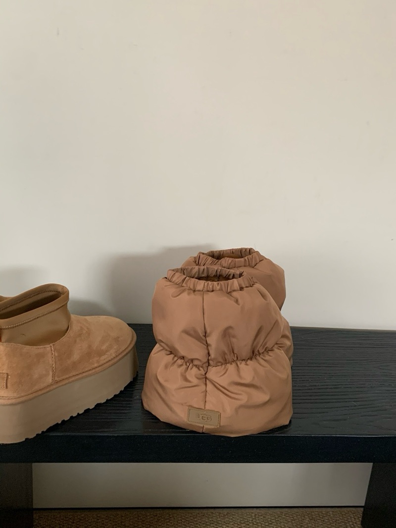 UGG Mini Dipper Puffer