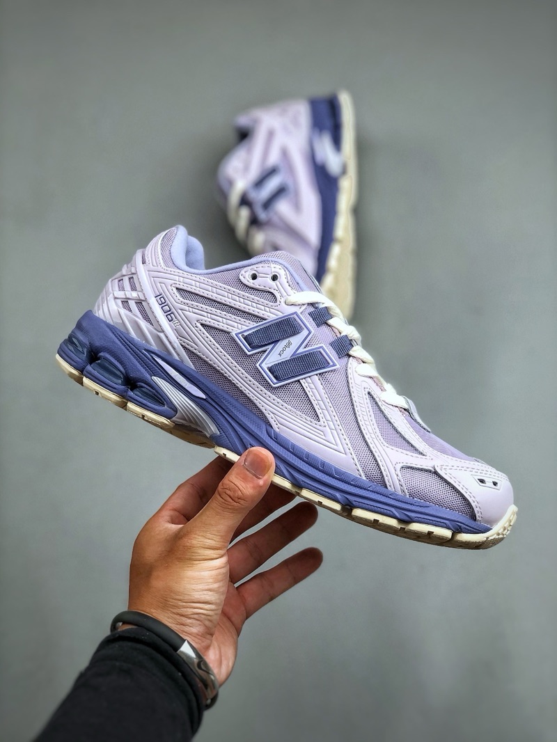 New Balance 1906R