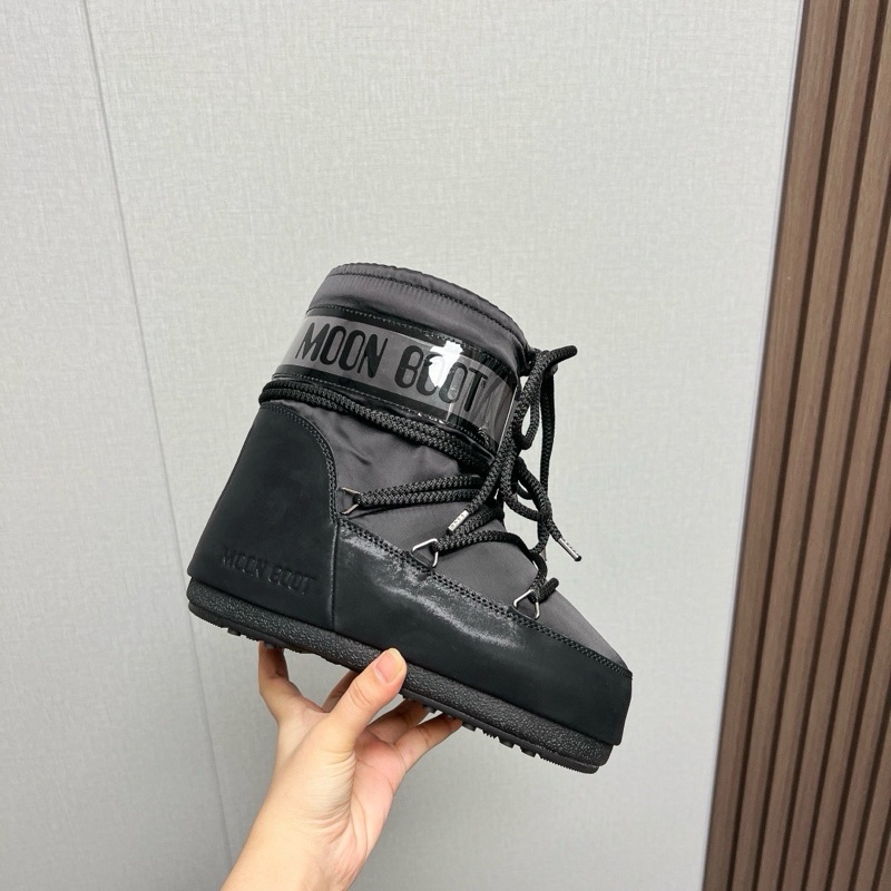 Moon Boot Low “Mono Black”