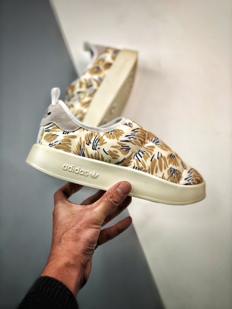 Adidas Originals Puffylette “Leaf”