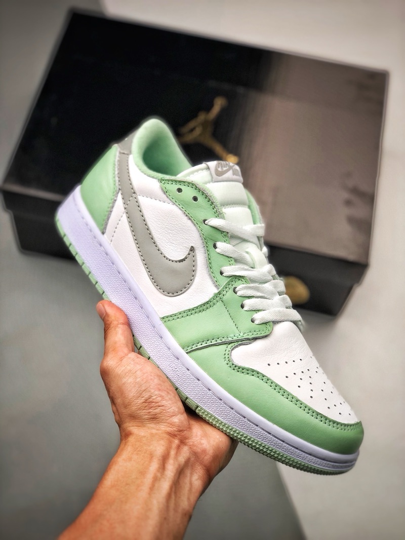 Nike Jordan 1 Low