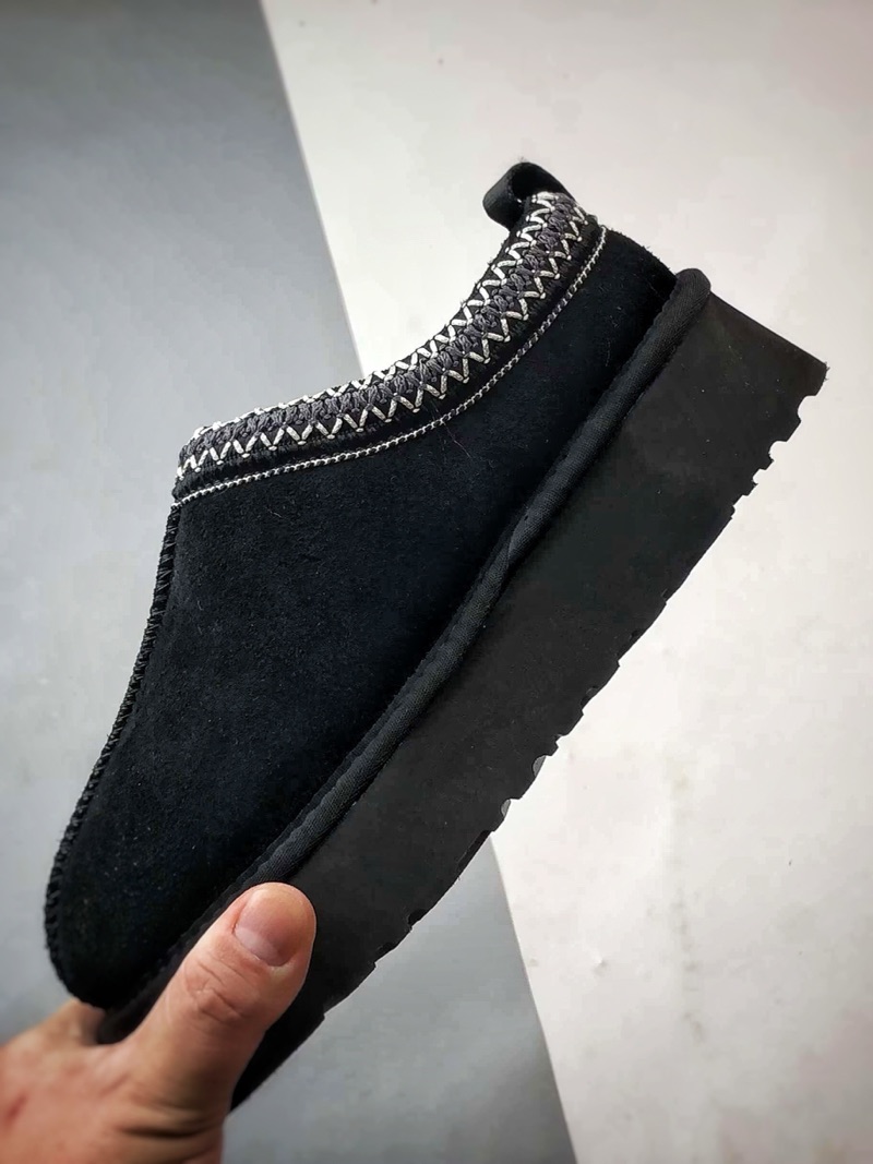 UGG Tazz Black