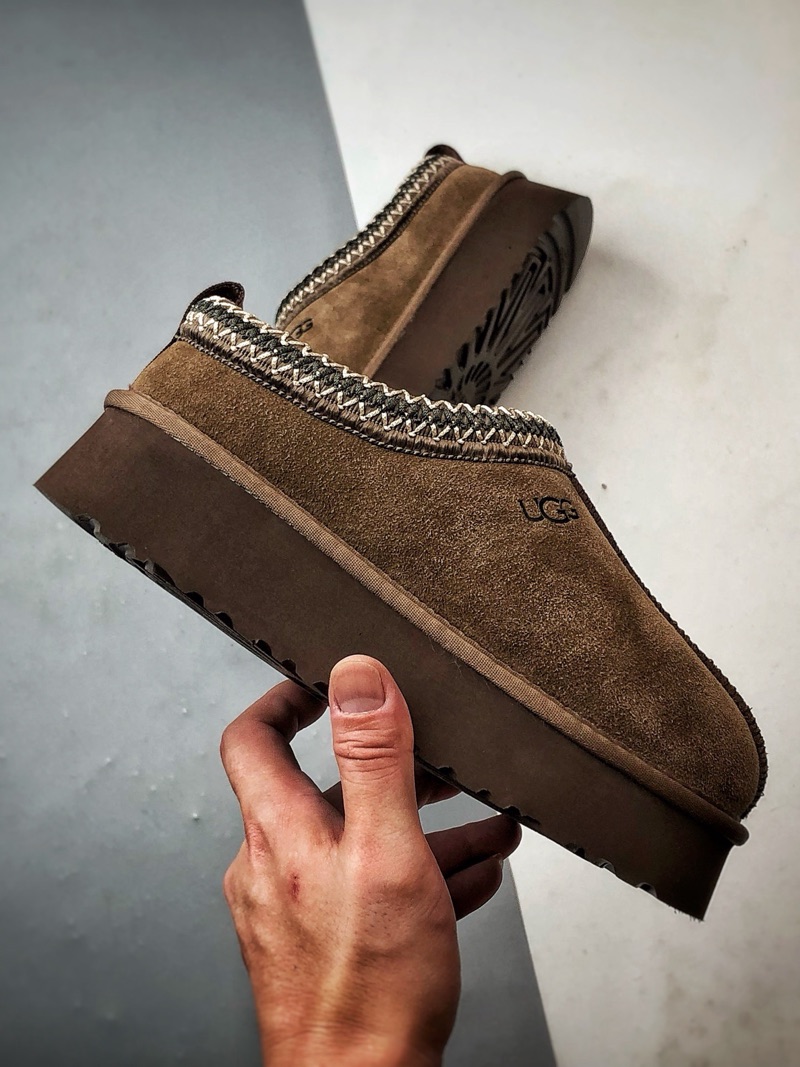 UGG Tazz Brown