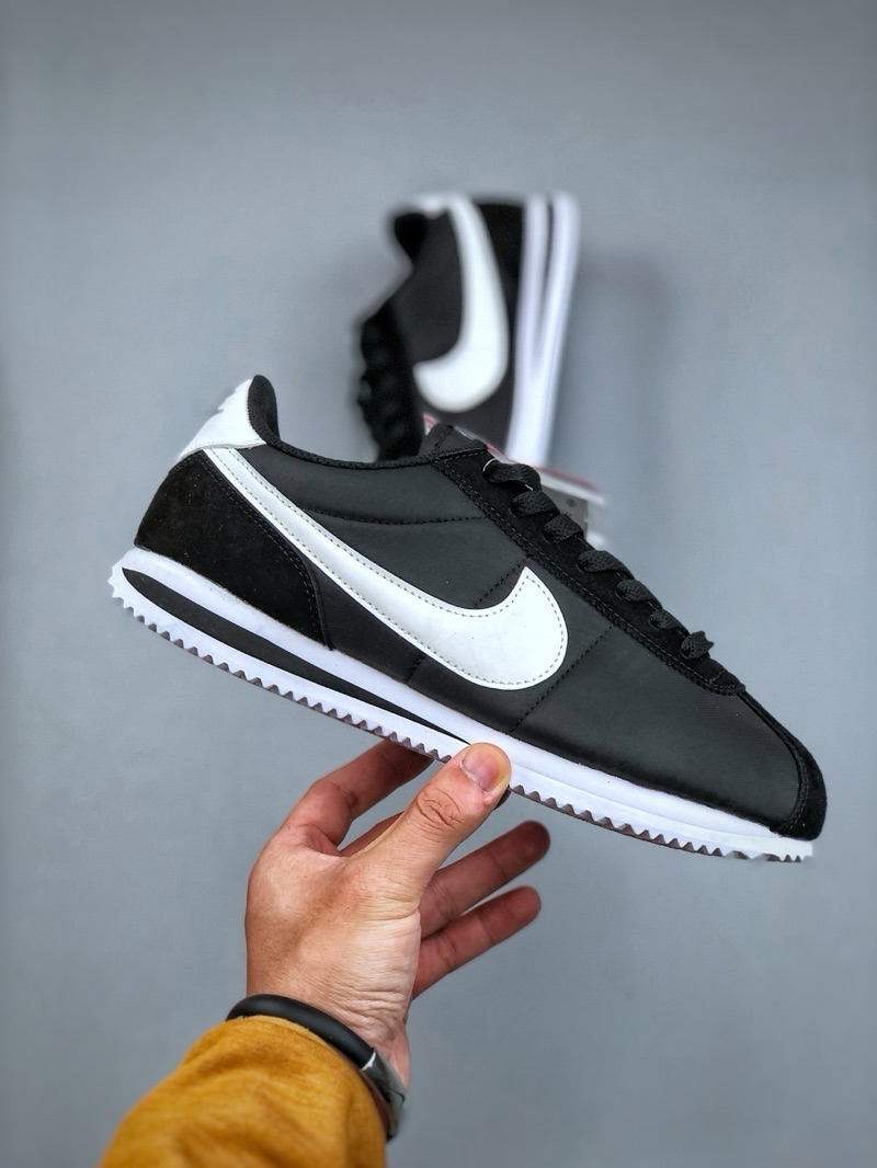 Nike Cortez “Black & White”