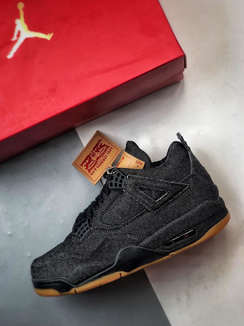 Levi’s x Air Jordan 4 “Black”