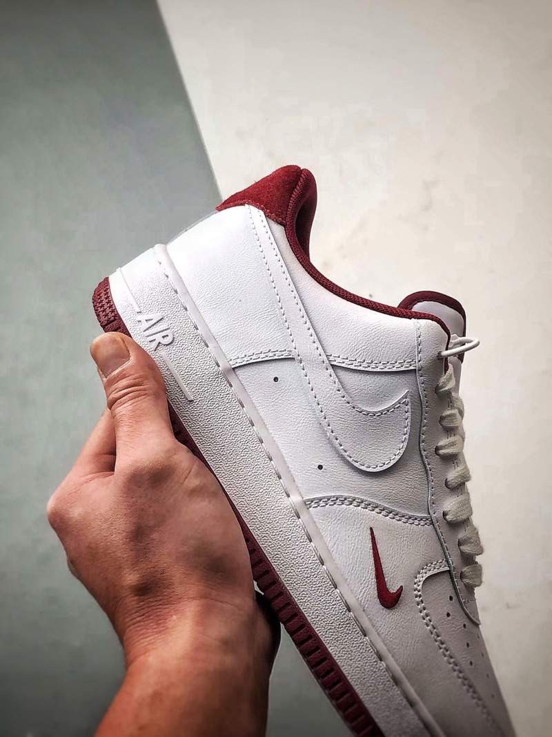 Air Force 1 ‘07 White & Burgundy