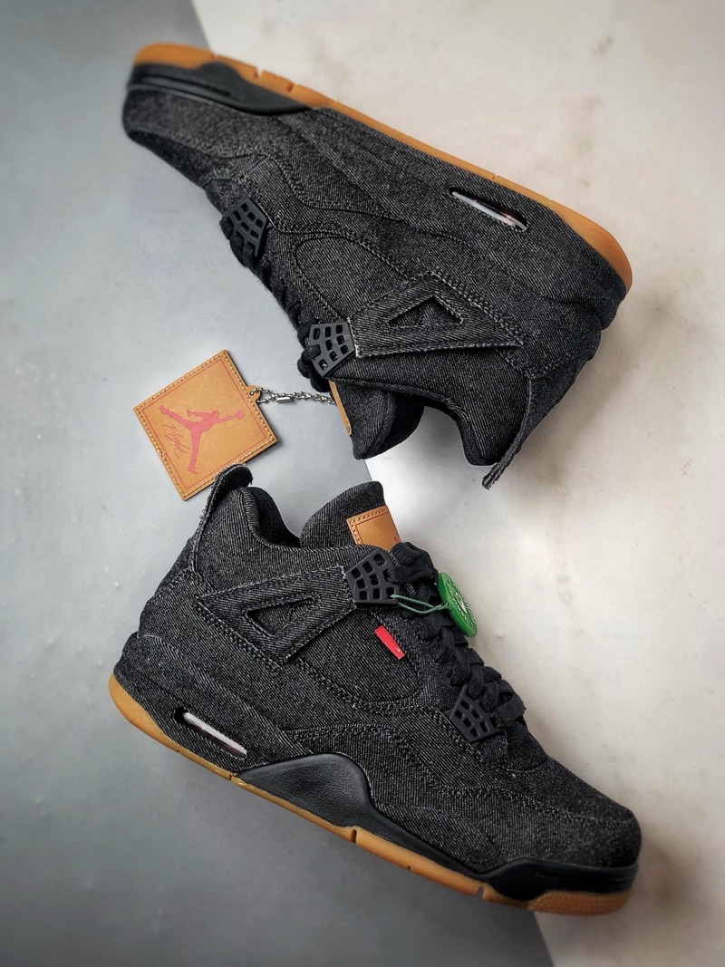Levi’s x Air Jordan 4 “Black”