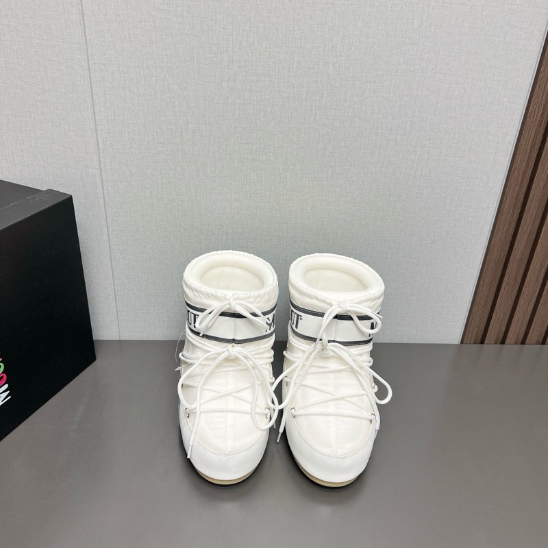 Moon Boot Low “All White”