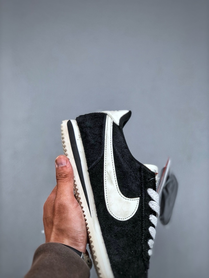 Nike Cortez “Suede Black”