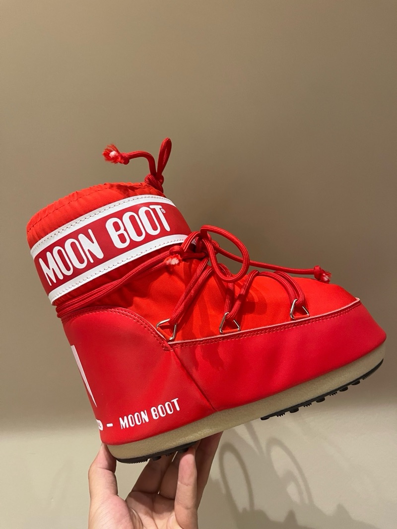 Moon Boots Low “Red”