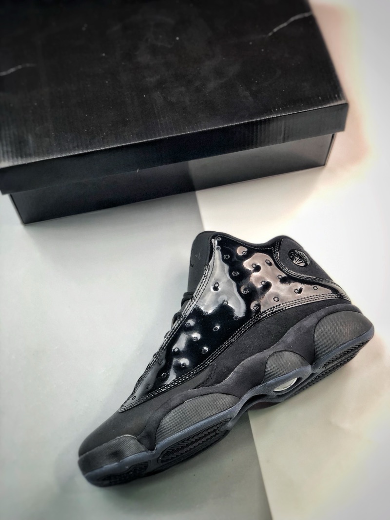 Air Jordan 13 “Cap and Gown”