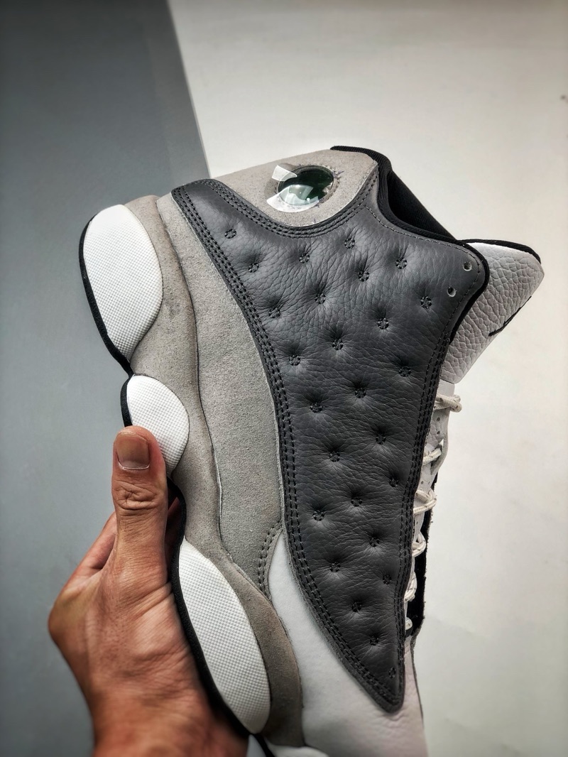 Air Jordan 13 "Atmosphere Grey"