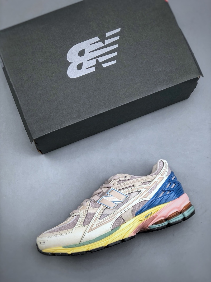 New Balance 1906R