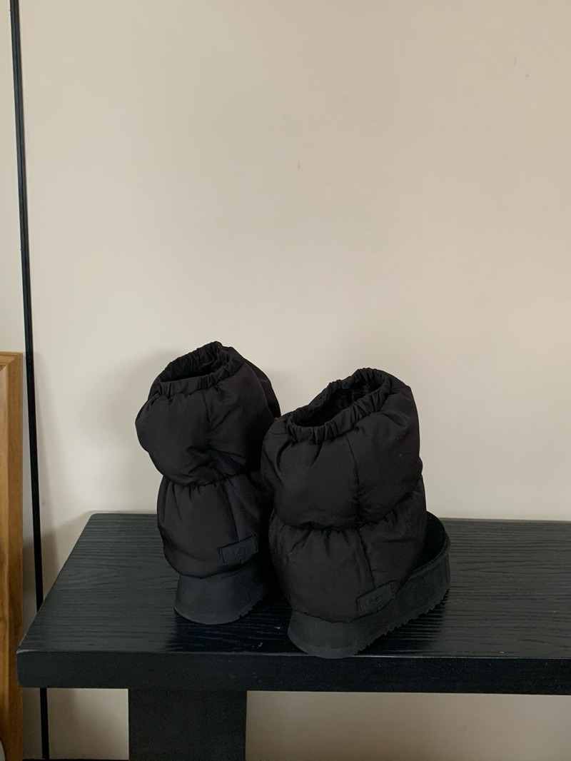 UGG Mini Dipper Puffer