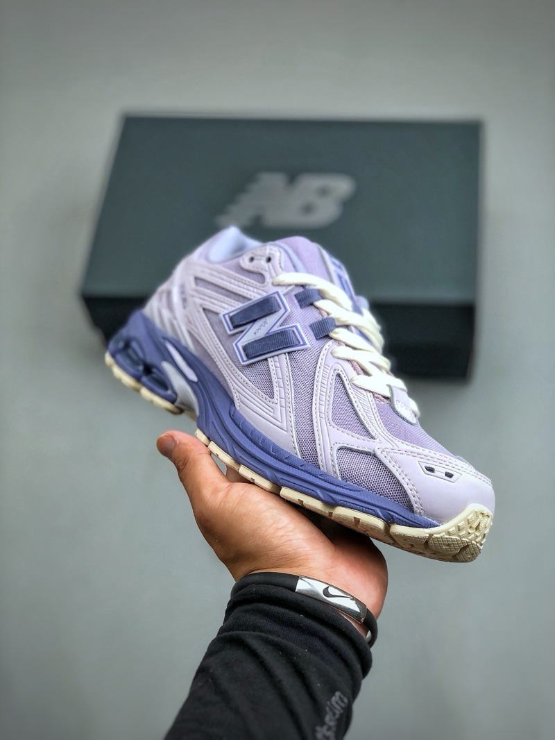 New Balance 1906R