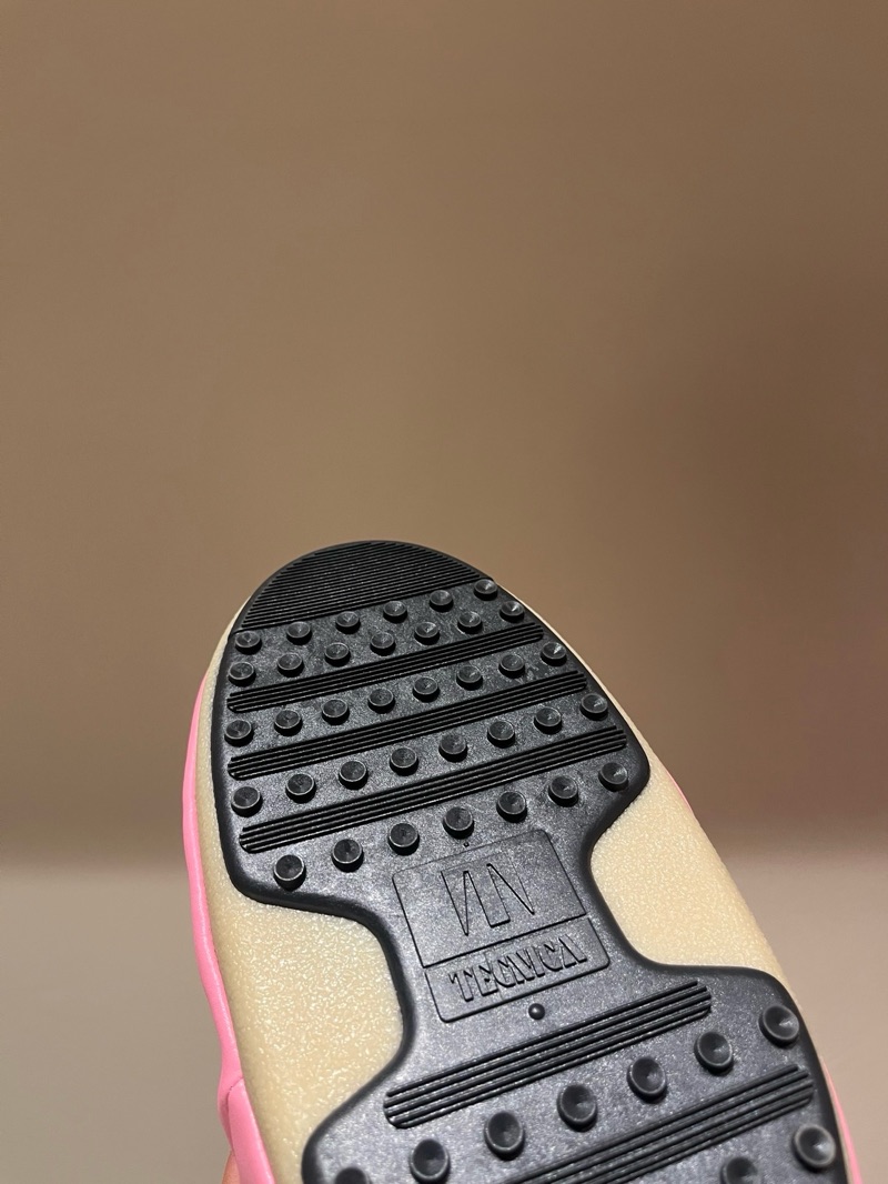 Moon Boot Low “Pink”
