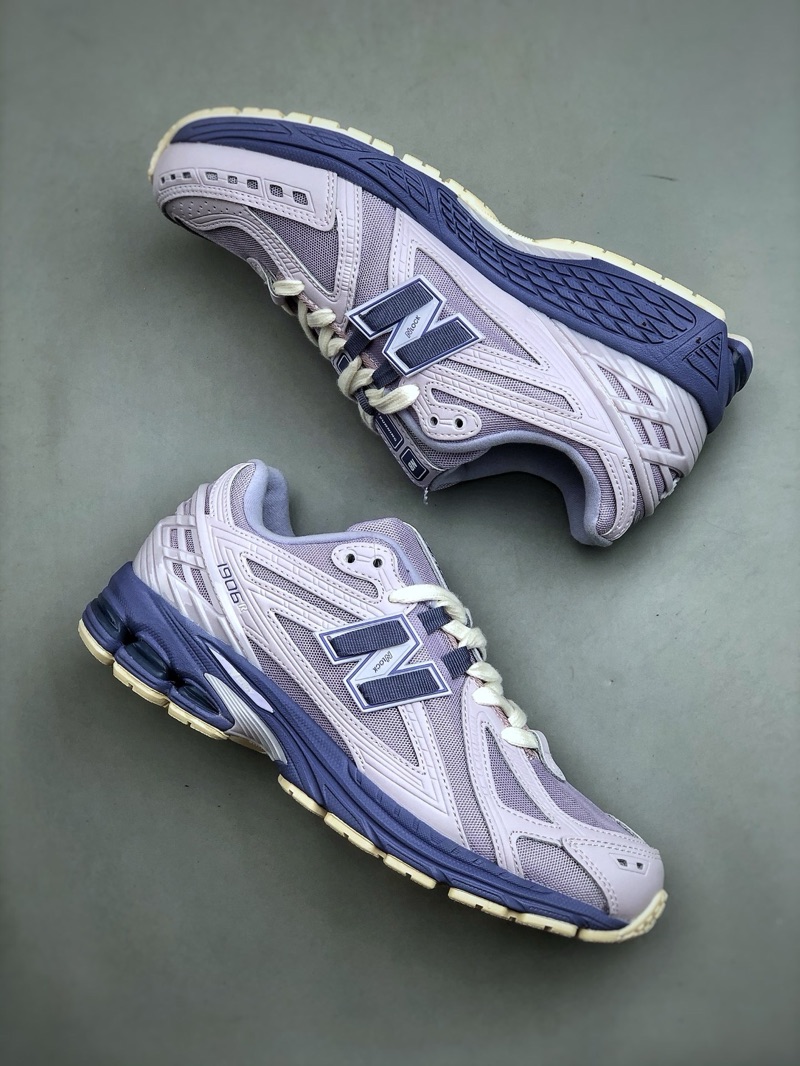 New Balance 1906R