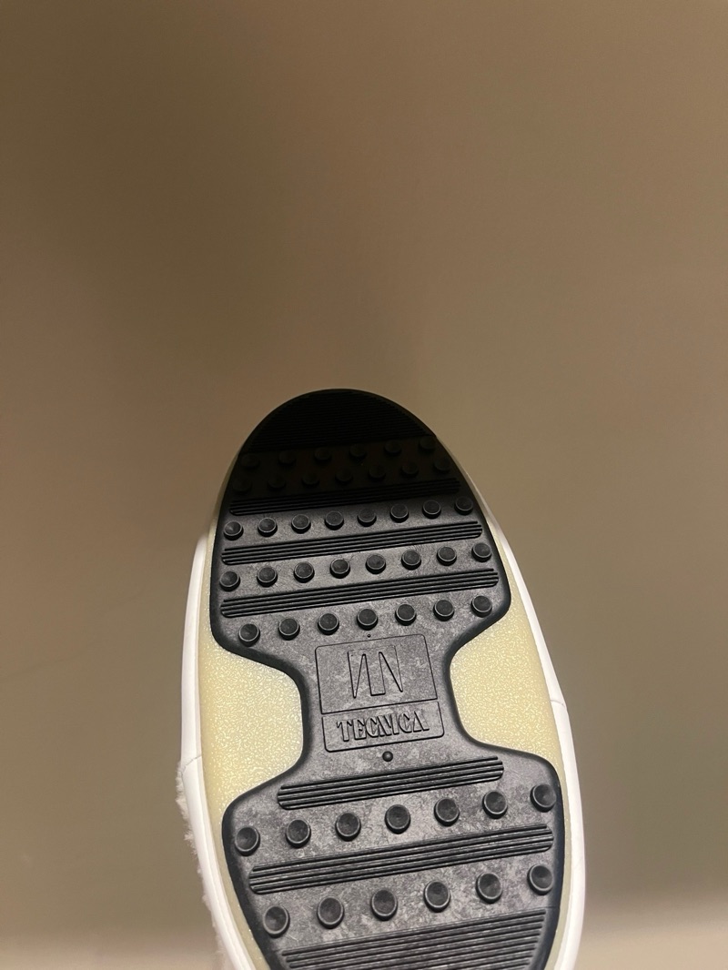 Moon Boot Low “Fur White”
