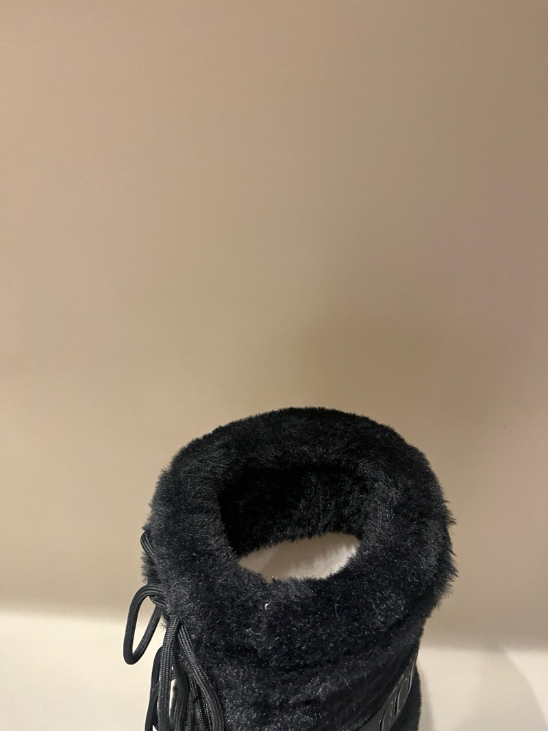Moon Boot High “Fur Black”