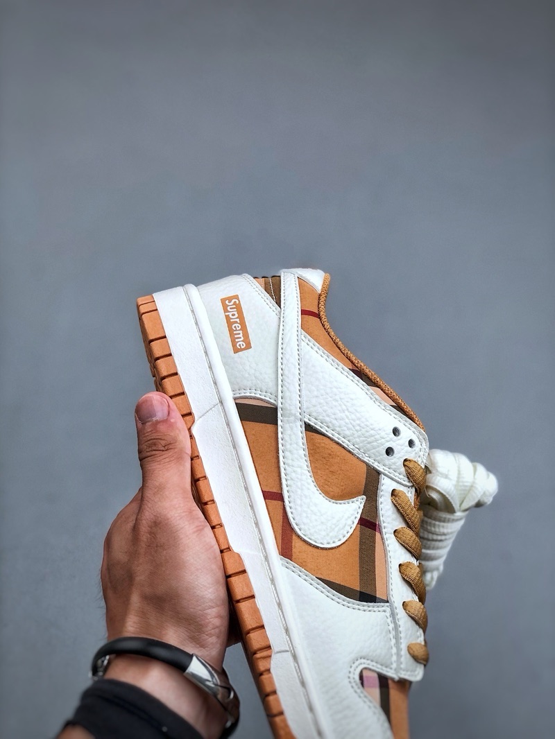 Supreme x Nike Dunk Low