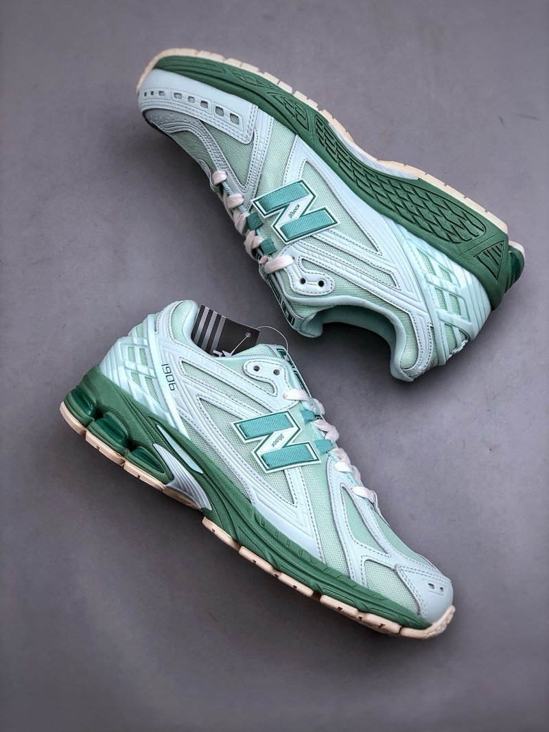 New Balance 1906R