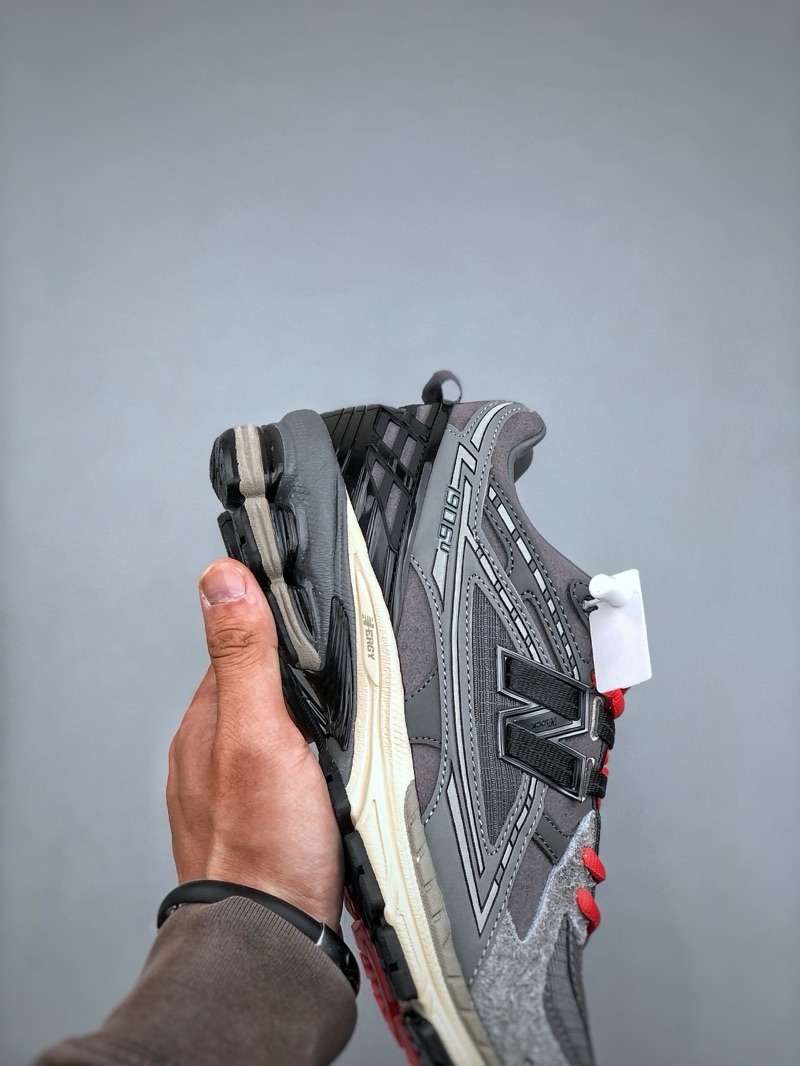 New Balance M 1906 Grey