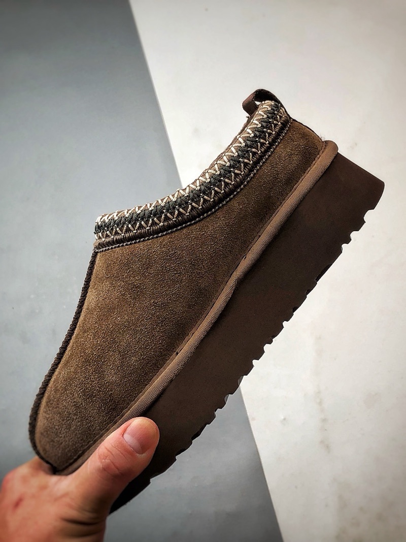 UGG Tazz Brown