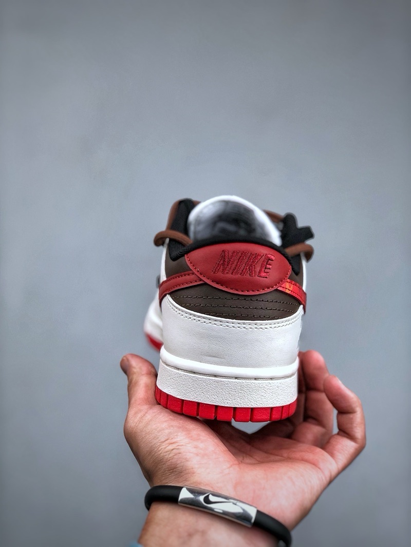 SB Dunk Low “Year OF THE DRAGON”