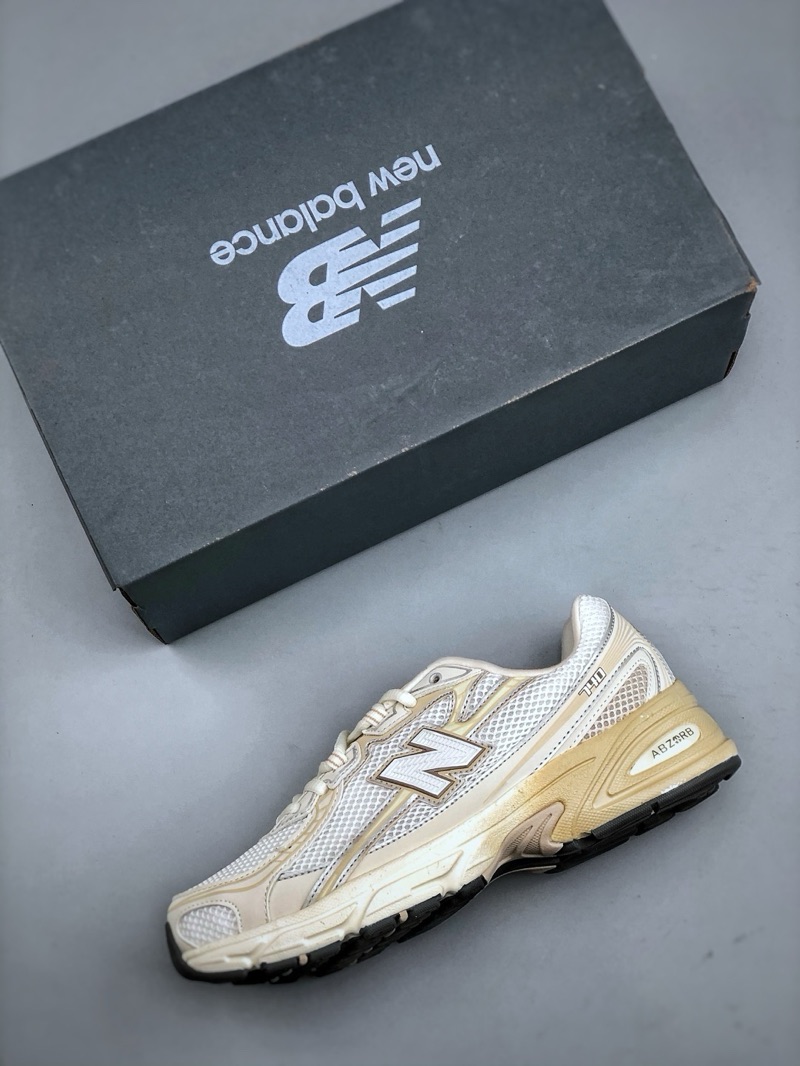 New Balance 740 “Beige”