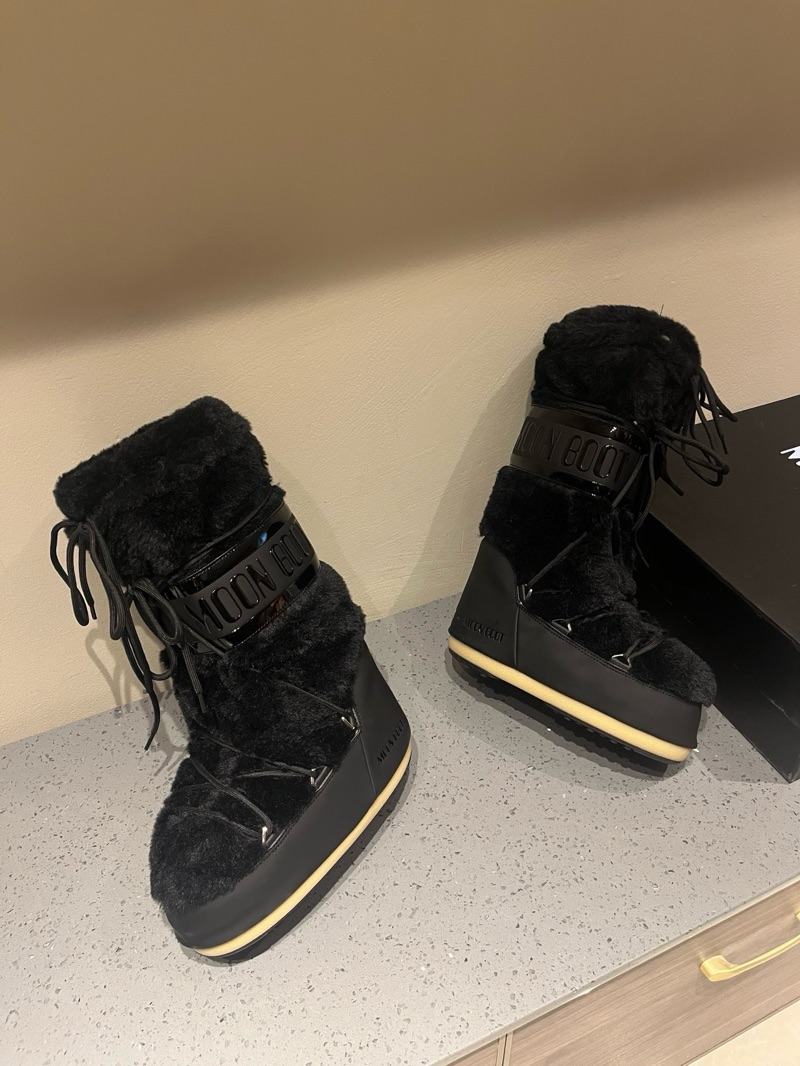 Moon Boot High “Fur Black”
