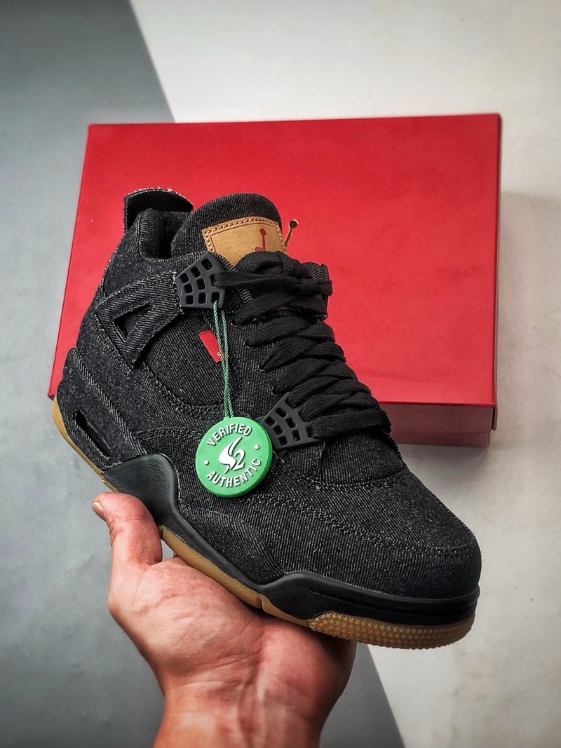 Levi’s x Air Jordan 4 “Black”