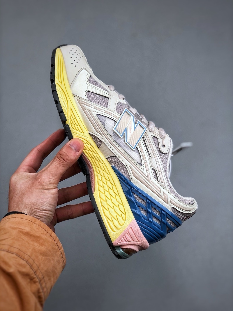 New Balance 1906R
