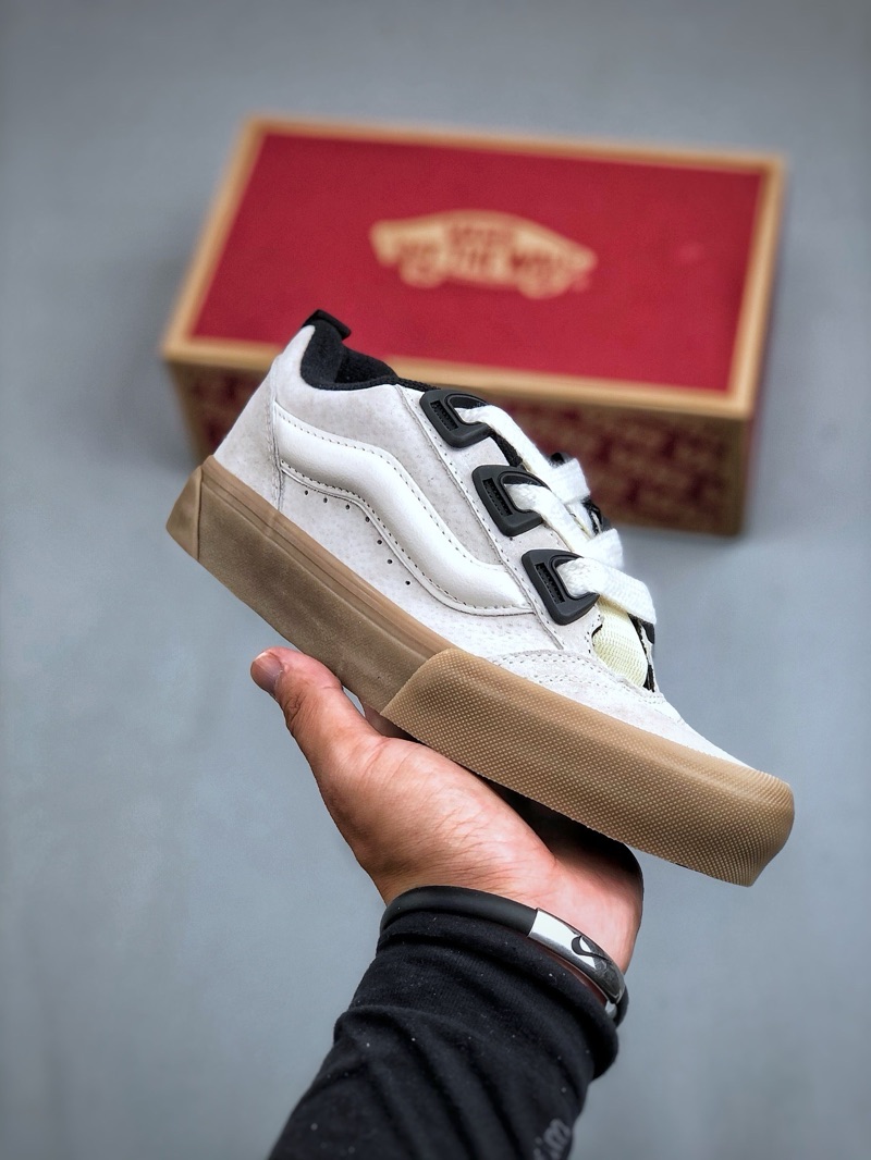 Vans Knu Skool DR White Suede