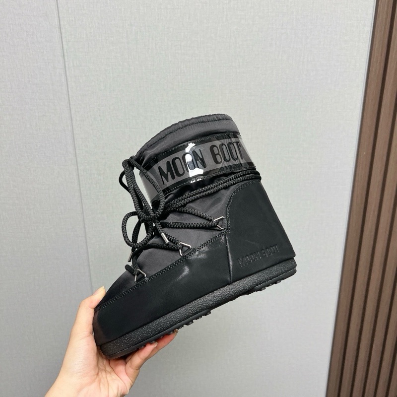 Moon Boot Low “Mono Black”