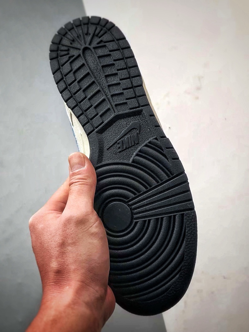 Supreme x Nike Dunk Retro DIY