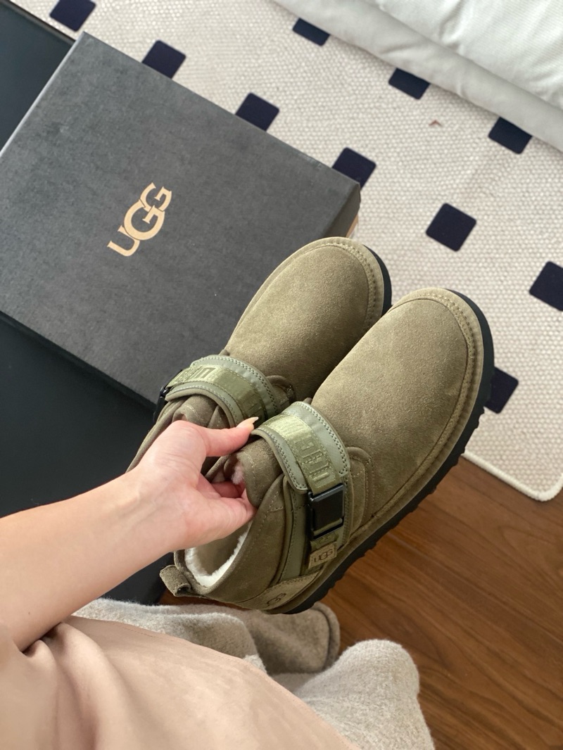 UGG Neumel Snapback Olive