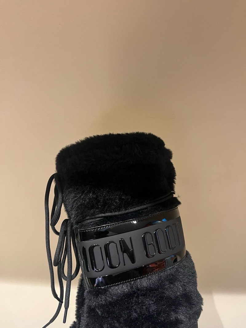 Moon Boot High “Fur Black”