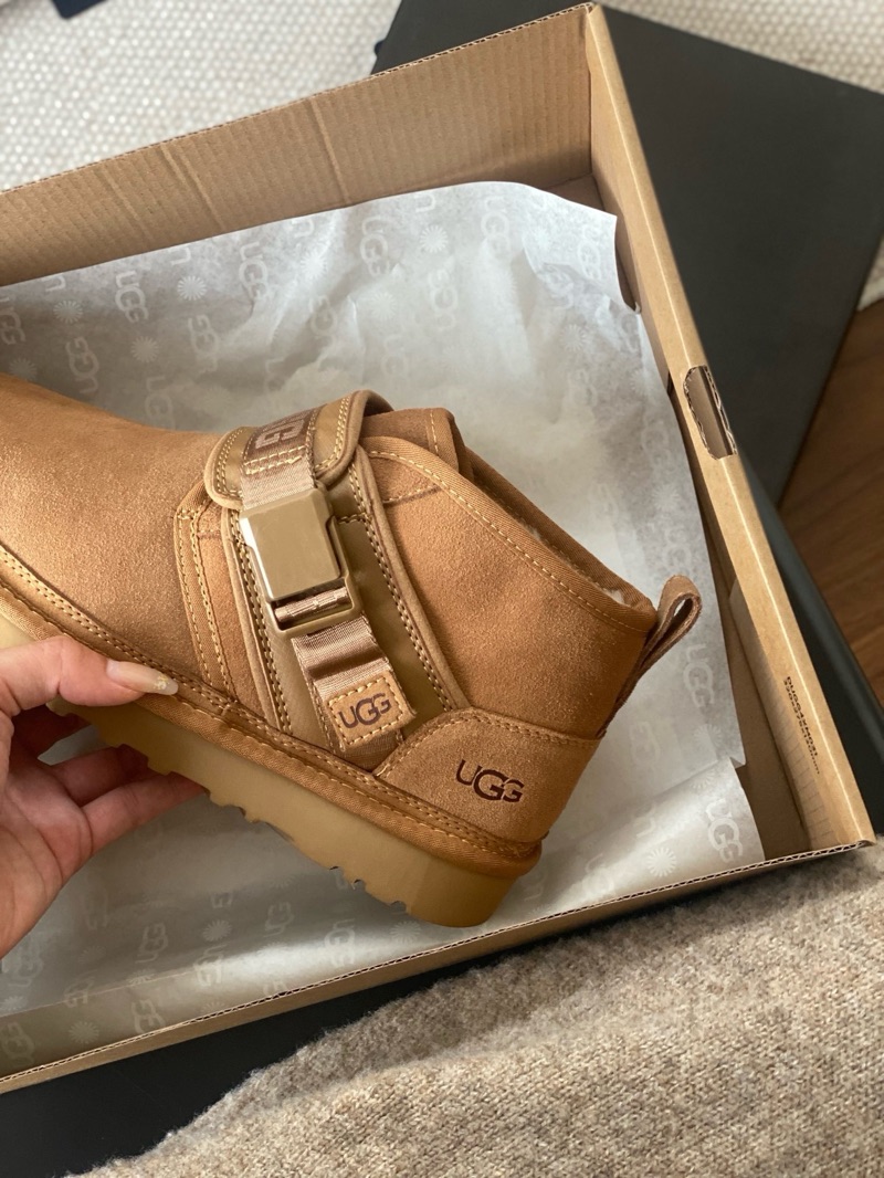 UGG Neumel Snapback