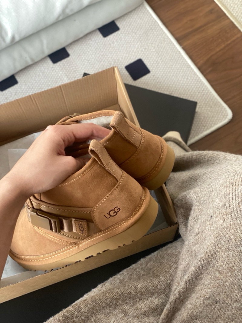 UGG Neumel Snapback