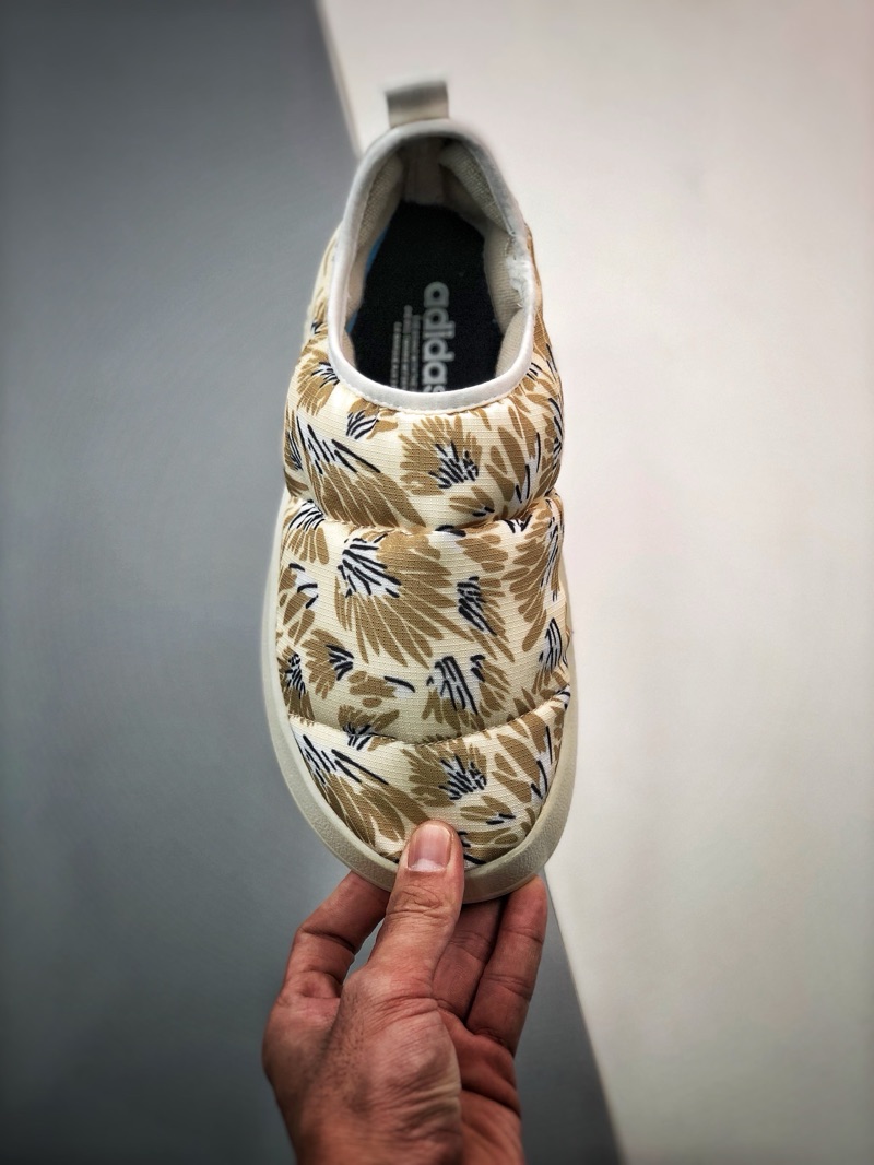 Adidas Originals Puffylette “Leaf”