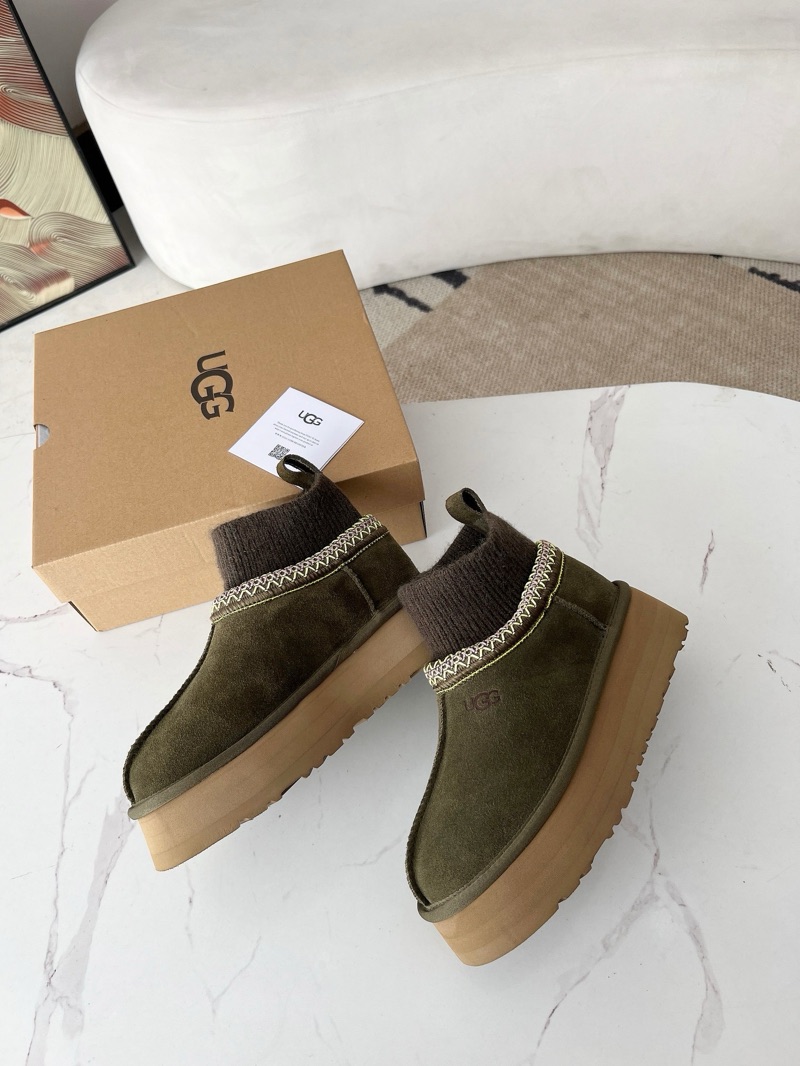 UGG Tasman 24 Olive