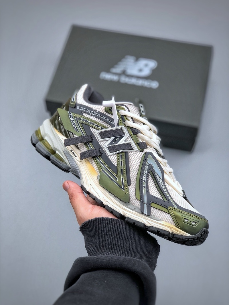 New Balance 1906 T-Beam Green