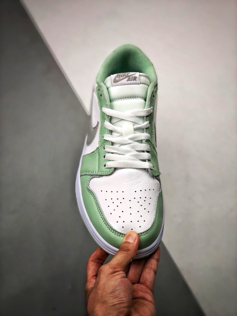 Nike Jordan 1 Low